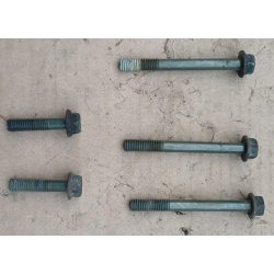 Болты насоса гидроус.